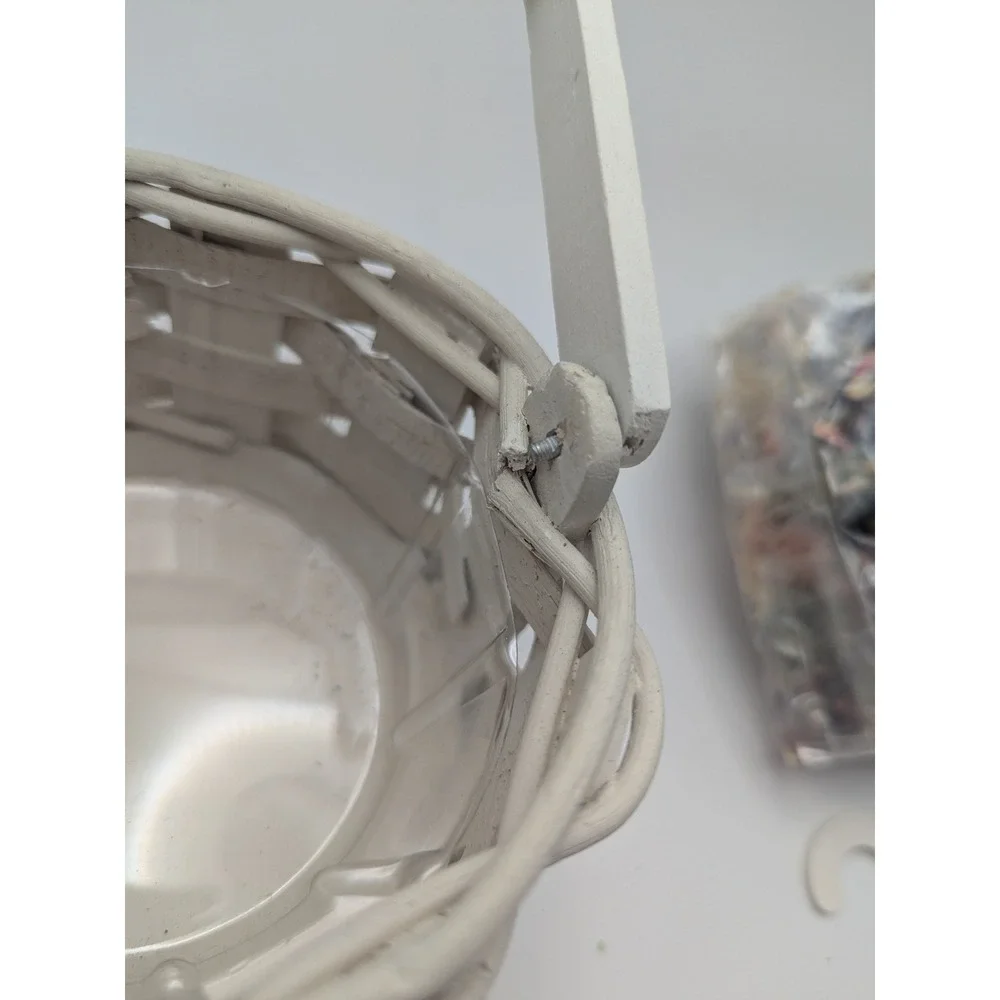 1996 Vtg White Wicker‎ Avon Wishing Well Basket Potpourri Gift Set Pink Flower